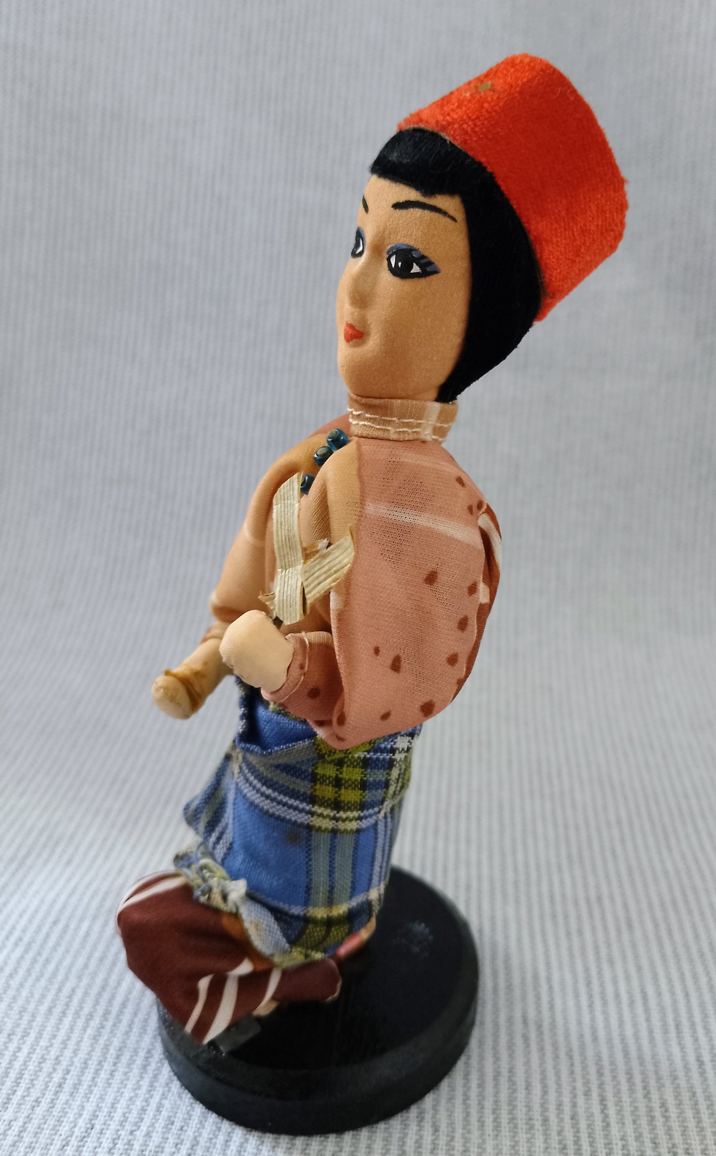 Vintage 1970s Tourist Figurine - Singapore Lady