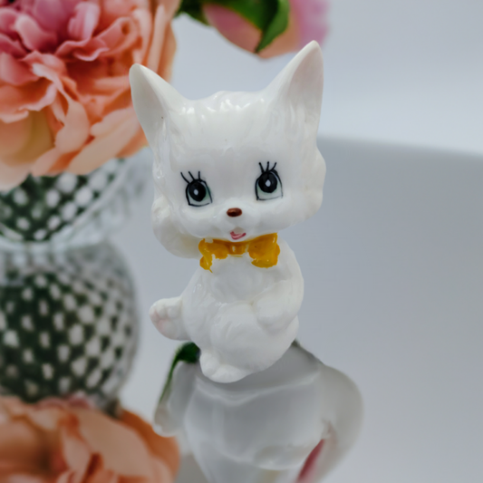 Mid Century Vintage Japanese Cat Figurine